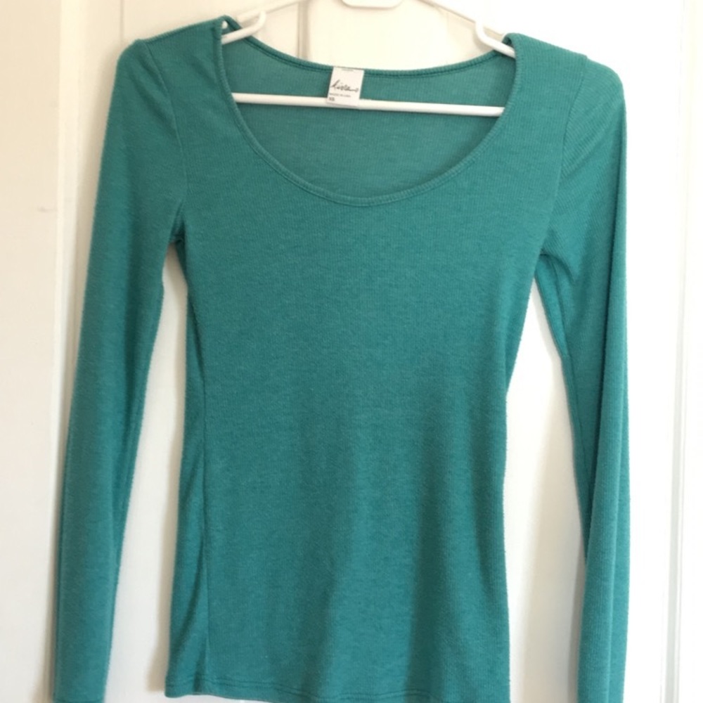 long sleeve kirra brand from pac sun
